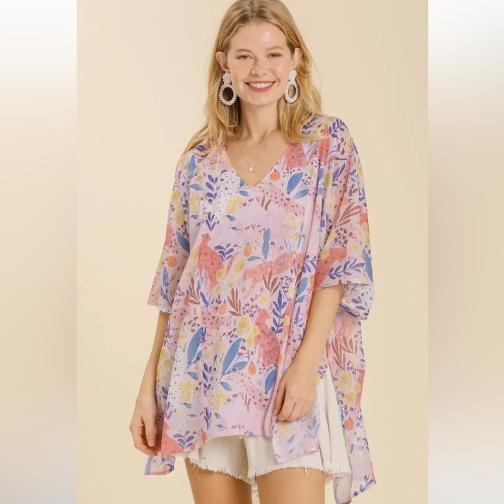 Umgee Multicolor Floral V-Neck Top NWOT